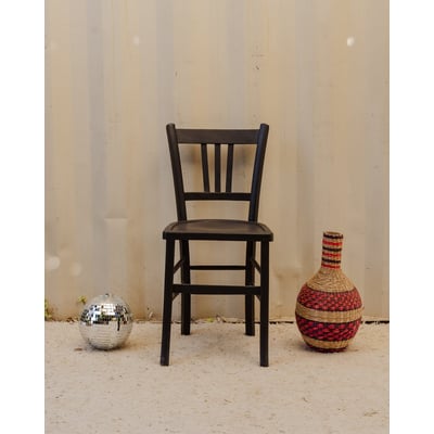 Chaise en bois noir Claude N°1551 - Bon état DEBONGOUT