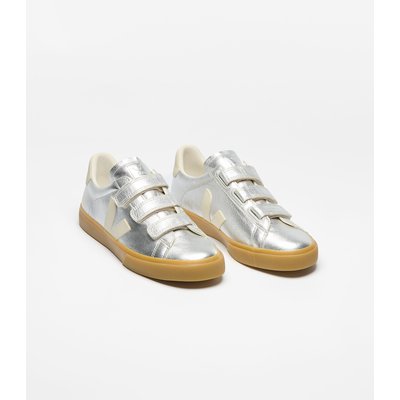 Recife Logo Leather Trainers VEJA