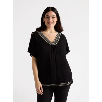 T-shirt droit avec devant en légère mousseline crépon, bords avec broderie ethnique en FIL autour de l’encolure et dans le bas FIORELLA RUBINO