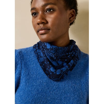 Écharpe triangle en laine imprimé fleur LA FEE MARABOUTEE