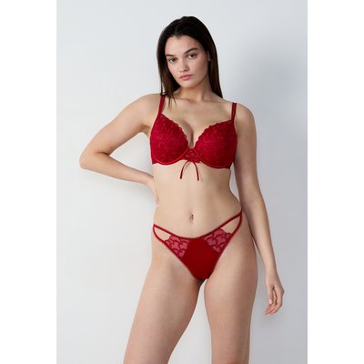 Soutien-gorge n.5 - le coques fines plongeant broderie coeur DECLARATION ETAM