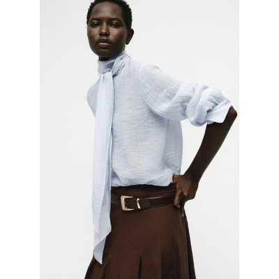 Blouse texture avec foulard MANGO