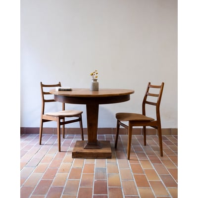 Mposante table à manger Romy N°1465 - Bon état DEBONGOUT