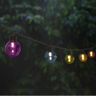 Guirlande lumineuse solaire 20 ampoules rondes couleur CEMONJARDIN