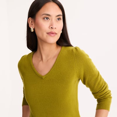 Pull col V, fine maille au toucher très doux ANNE WEYBURN