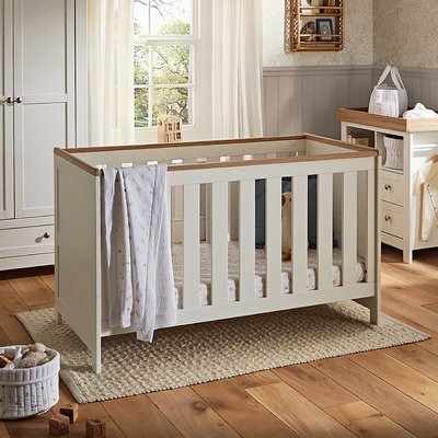 Burford Cot Bed CUDDLECO
