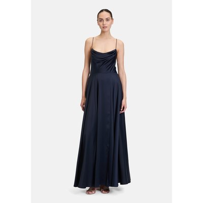 Robe de soirée à encolure bénitier VERA MONT