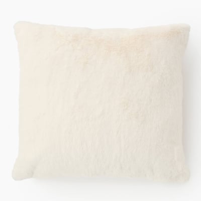 Coussin imitation fourrure, 45x45cm, 100% polyester recyclé MONOPRIX