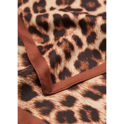 Foulard imprimé léopard MANGO