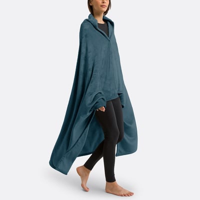 Javi Recycled Polyester Fleece Throw with Sleeves SO'HOME