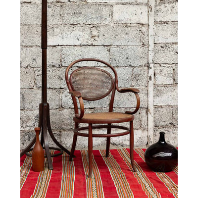 Fauteuil en cannage Ernest N°1501 - Bon état DEBONGOUT