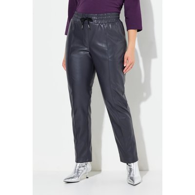 Pantalon 7/8 en similicuir. Passepoils et ULLA POPKEN