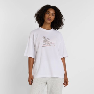 New Balance Oversized Flower T-Shirt T-shirt col rond manches courtes. NEW BALANCE