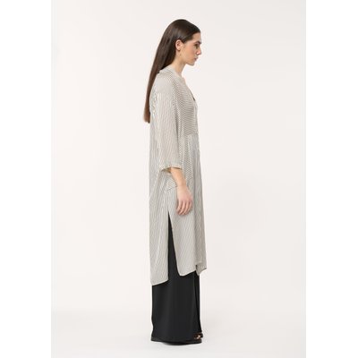 Kimono blanc en satin rayé manches 3/4 HUMILITY