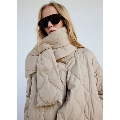 Anorak matelassé avec cache-cou amovible MANGO