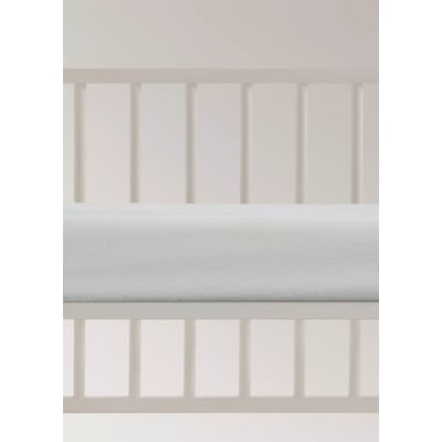 Drap-housse pour berceau à fines rayures, en coton avec fil teint MANGO HOME