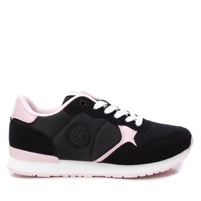 Chaussures de sport avec lacets réglables XTI