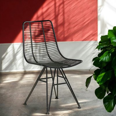 Chaise en métal noir filaire style contemporain VULCAN PIER IMPORT