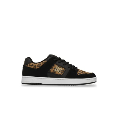 Chaussures en cuir MANTECA. DC SHOES