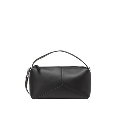 Sac à bandoulière small en une alternative de cuir en polyester recyclé MARC O'POLO