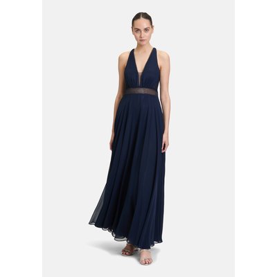 Robe de soirée en dentelle VERA MONT