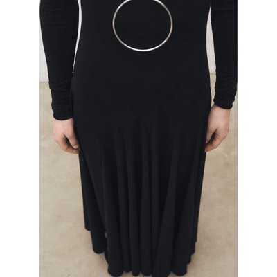 Robe en maille évasée à col montant MANGO