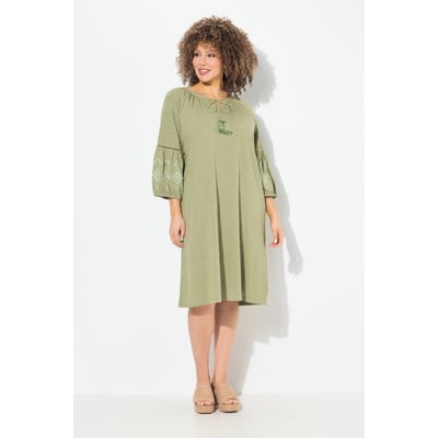 Robe en jersey avec broderies. Col tunisien ULLA POPKEN