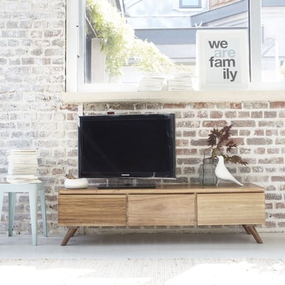 Meuble TV en bois massif 150 cm 3 portes  ODDA BERAH GETAH