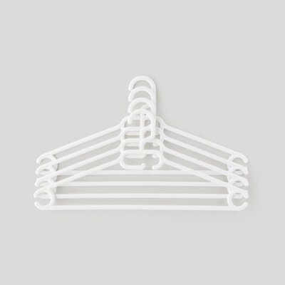 Lot de 4 cintres éco en plastique recyclé MONOPRIX MAISON