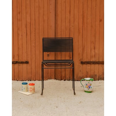 Chaise en métal et scoubidou noir Alma N°2075 - Bon état DEBONGOUT