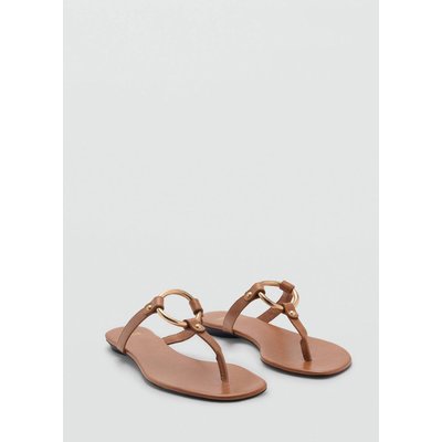 Sandale en cuir détail pièce en métal MANGO