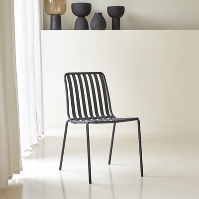 Chaise en Métal, GABY TIKAMOON