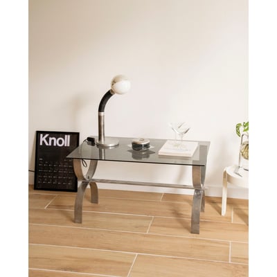 Table basse en verre fumé à la structure courbée Donna N°1521 - Bon état DEBONGOUT
