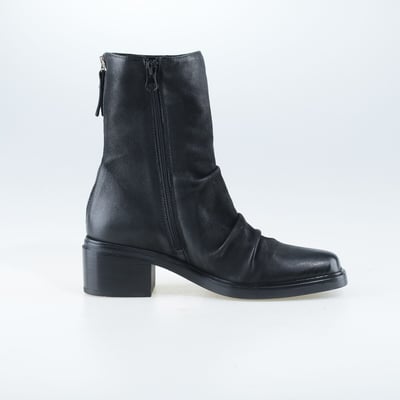 Bottines en cuir plissé, talon trotteur MJUS