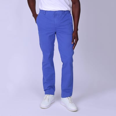 Chino coupe ajustée MISE AU GREEN