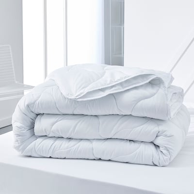 Couette 4 saisons synthétique 2 personnes ESSENTIAL TODAY