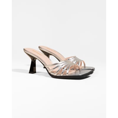 Mules à bout carré ISAMU MI MAI