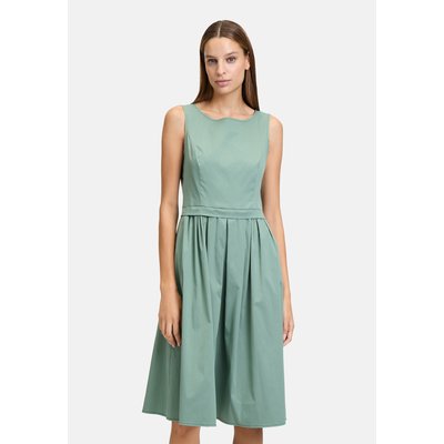 Robe d'été de coupe cintrée VERA MONT