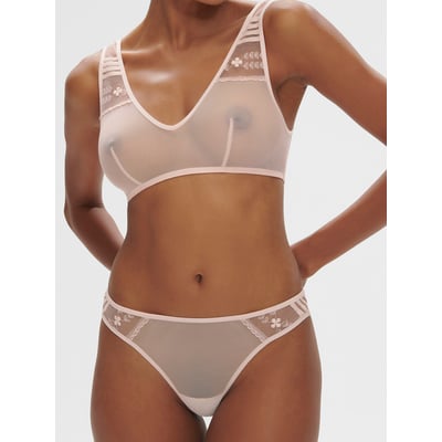 Tanga, MARTHE SIMONE PERELE