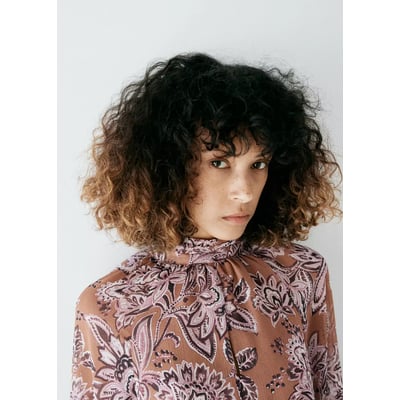 Robe imprimée détails froncés MANGO