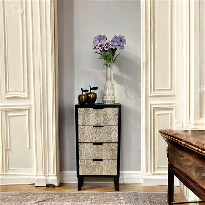Commode 4 tiroirs bois et métal décor oriental PIER IMPORT