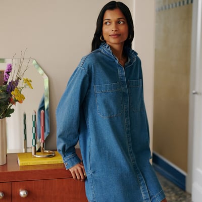 Korte denimjurk met ruches aan de hals, Signature DEBBIE LA REDOUTE COLLECTIONS