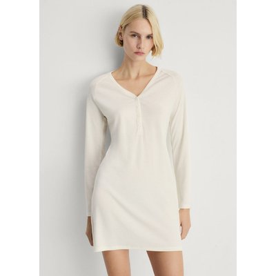 Chemise de nuit en maille côtelée MANGO
