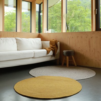 Tapis rond laine feutrée NEETHU NATTIOT