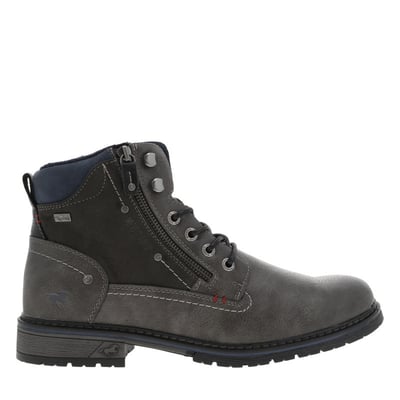 Bottines grises à talon décroché bas avec un logo embossé au talon MUSTANG