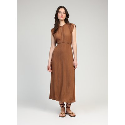 ROBE OWESTA AN'GE