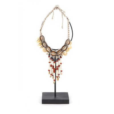 Sculpture collier coquilles corde naturel DECORATION D’AUTREFOIS