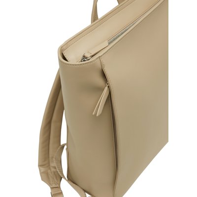 Sac à dos medium en une alternative de cuir en polyester recyclé MARC O'POLO