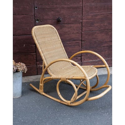 Rocking-chair vintage en rotin Alibert N°102 - Bon état DEBONGOUT