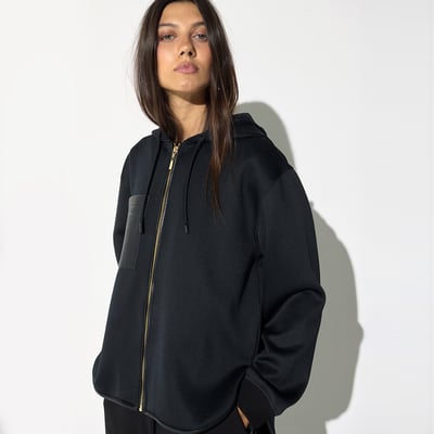 Sweat zippé à capuche avec poche faux cuir LOLA CASADEMUNT